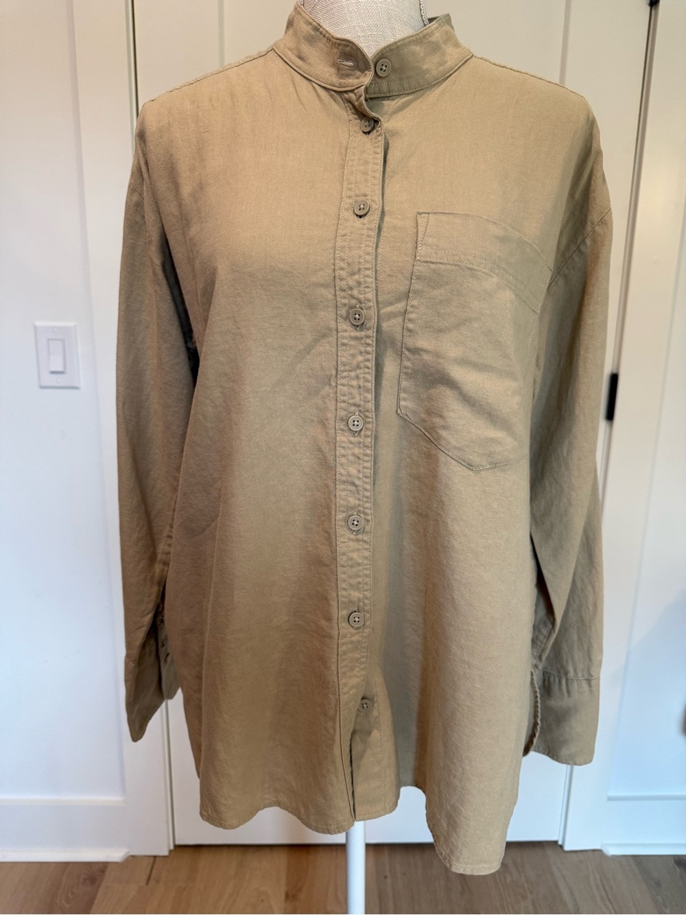Women’s Banana Republic Linen Blend Tunic Shirt Size Large – Maverick Tan